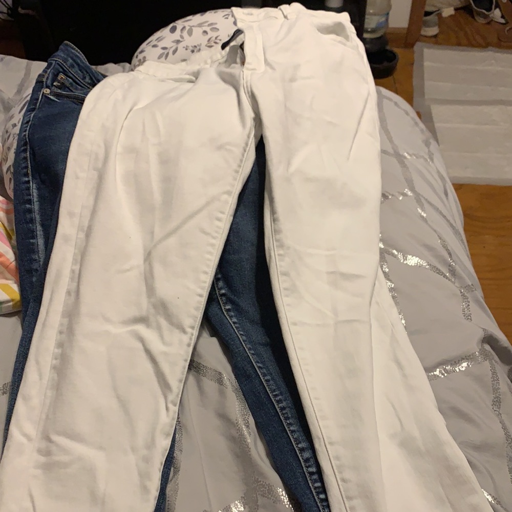 White kancans
